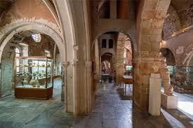 Visit Polonnaruwa Archaeological Museum